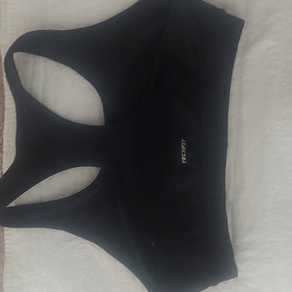 Addias - Picture 4 of 5